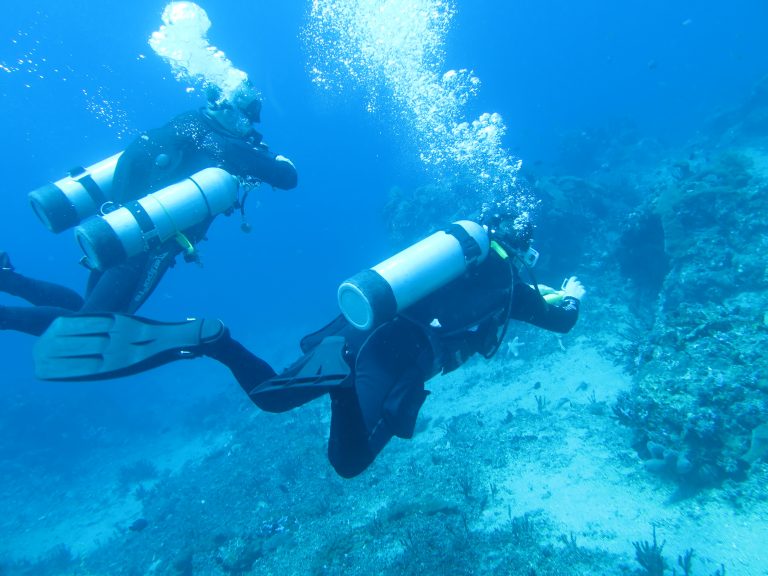 PADI Sidemount Course - Jomtien Dive Center